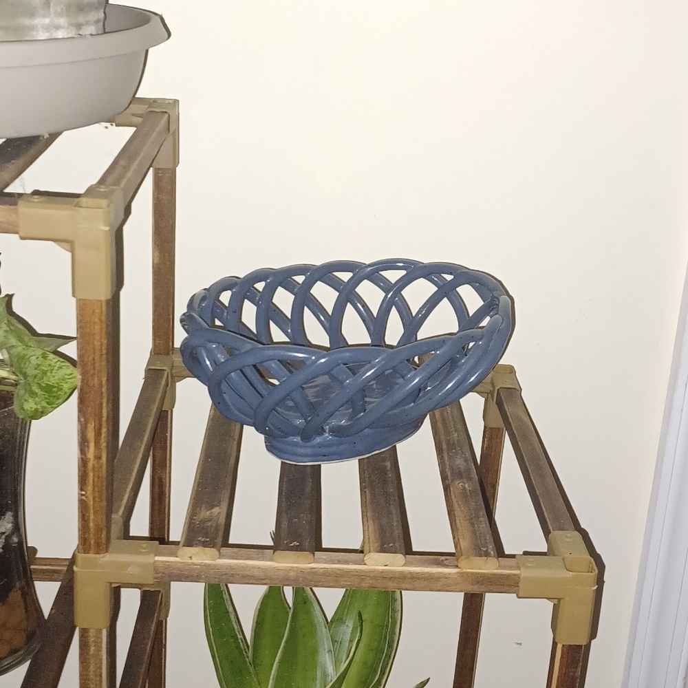 Vintage blue medium oval stoneware (101522B)